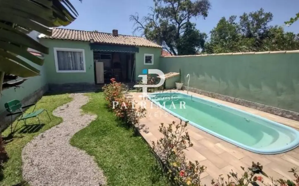 Foto 1 de Casa com 2 quartos à venda, 160m2 em Marica - RJ