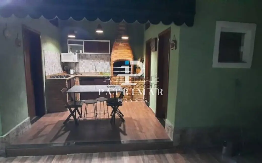 Foto 4 de Casa com 2 quartos à venda, 160m2 em Marica - RJ