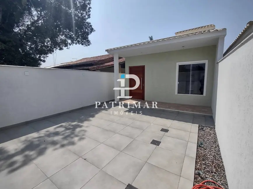 Foto 3 de Casa com 3 quartos à venda, 121m2 em Marica - RJ