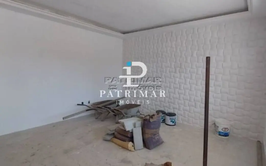 Foto 6 de Casa com 3 quartos à venda, 380m2 em Marica - RJ