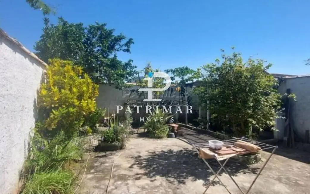 Foto 5 de Casa com 2 quartos à venda, 130m2 em Marica - RJ