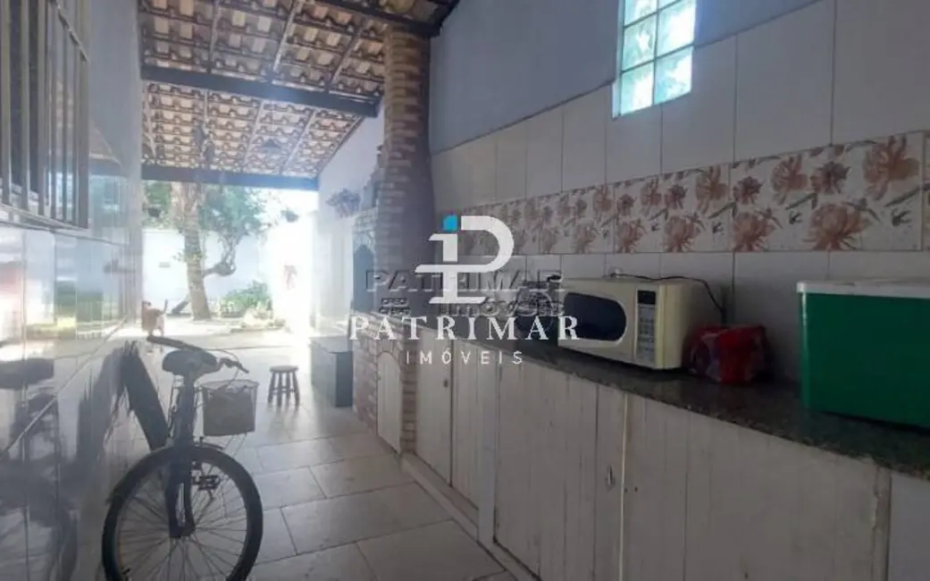 Foto 8 de Casa com 2 quartos à venda, 130m2 em Marica - RJ