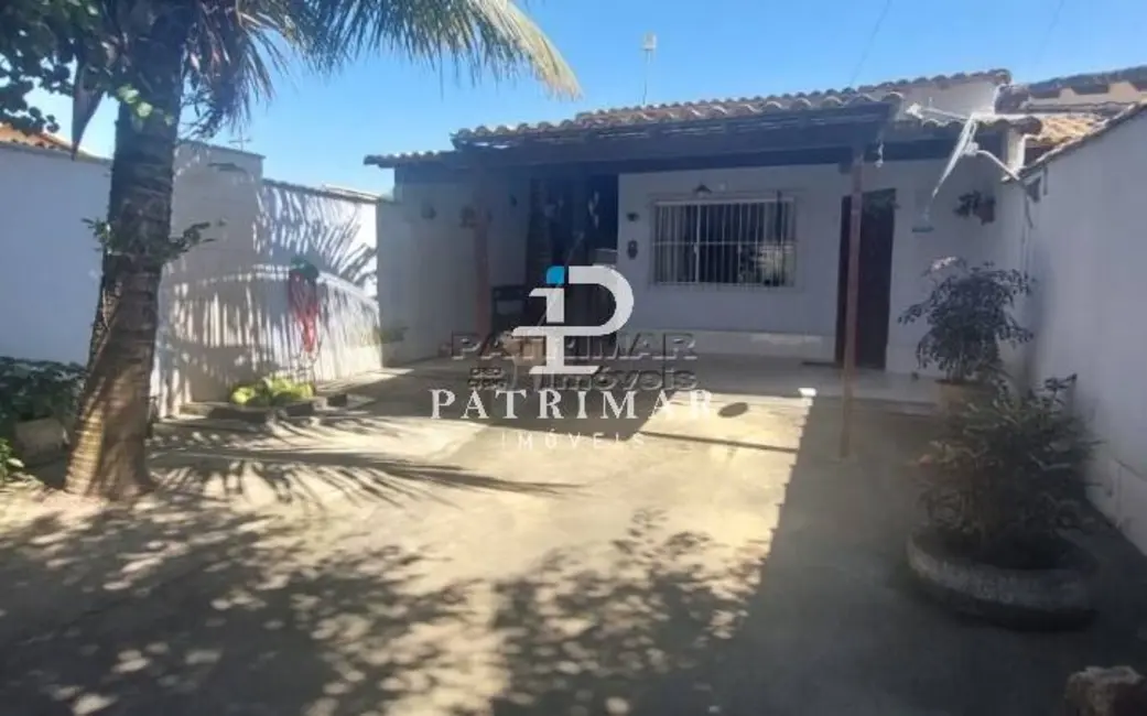 Foto 2 de Casa com 2 quartos à venda, 130m2 em Marica - RJ