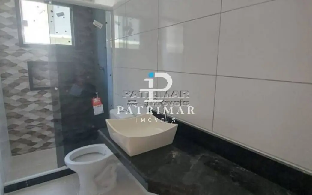 Foto 6 de Casa com 3 quartos à venda, 381m2 em Marica - RJ