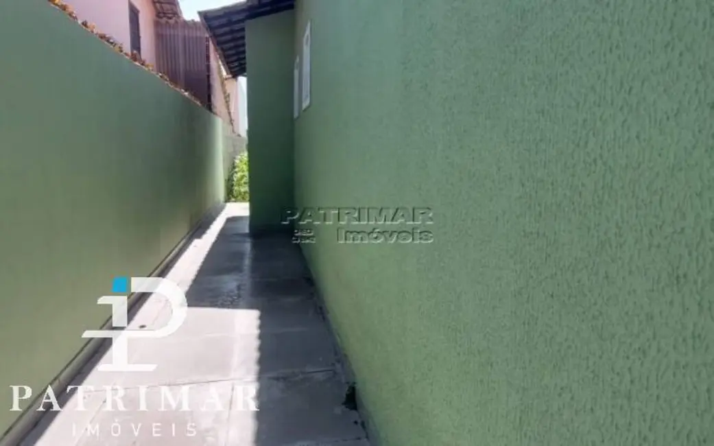 Casa com 3 quartos à venda, 390m2 em Marica - RJ - imagem 3 Foto 3 de Casa com 3 quartos à venda, 390m2 em Marica - RJ