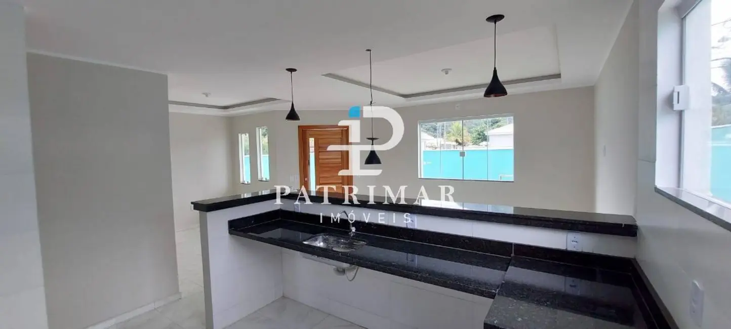 Foto 2 de Casa com 3 quartos à venda, 350m2 em Marica - RJ
