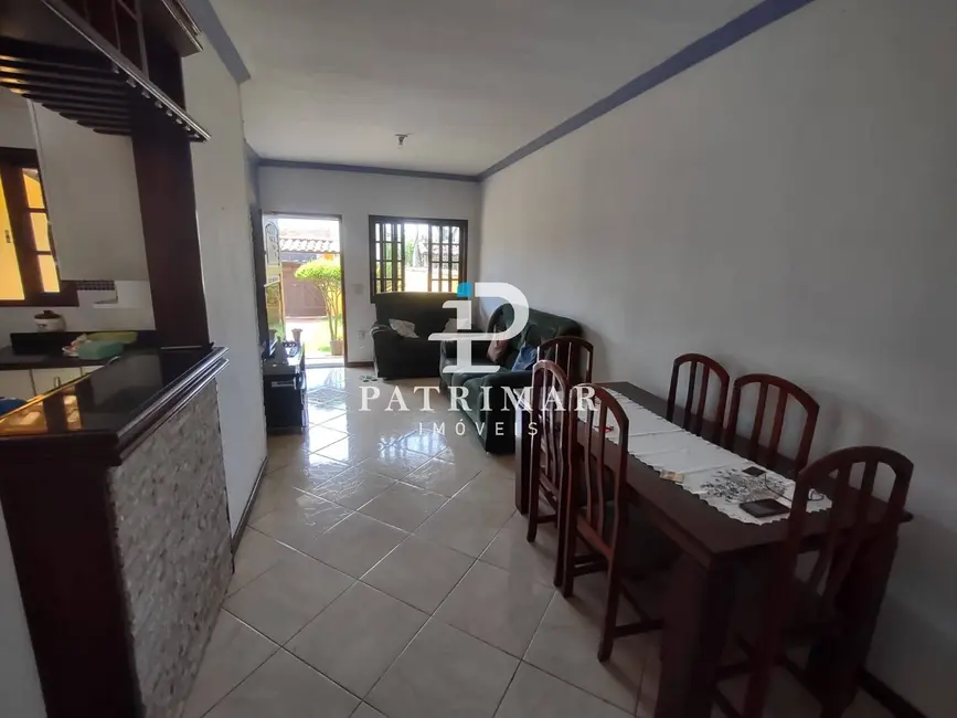 Foto 4 de Casa com 3 quartos à venda, 122m2 em Marica - RJ