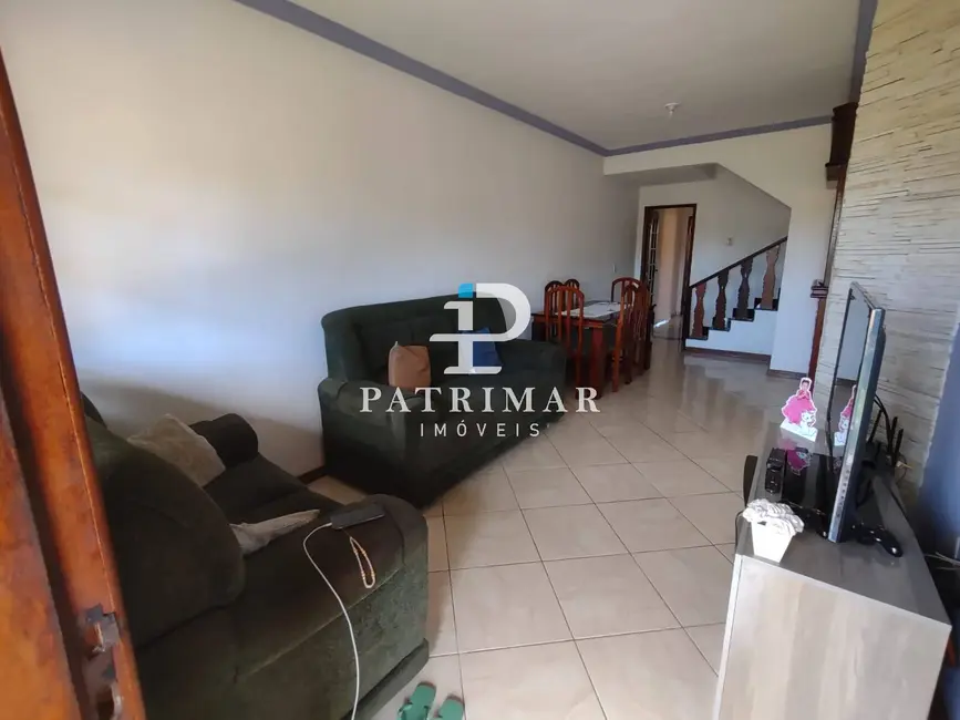 Foto 3 de Casa com 3 quartos à venda, 122m2 em Marica - RJ