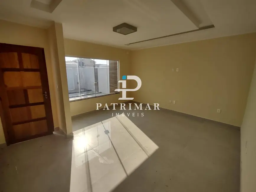 Foto 4 de Casa com 3 quartos à venda, 240m2 em Marica - RJ