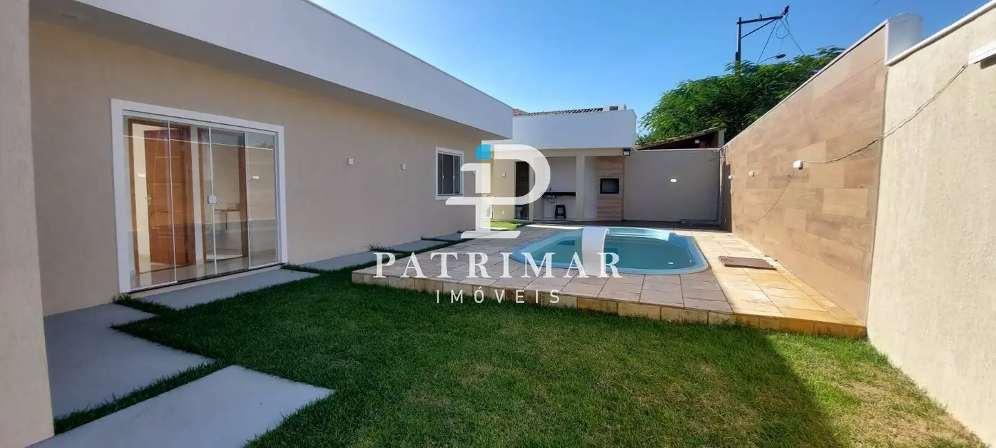 Foto 2 de Casa com 3 quartos à venda, 194m2 em Marica - RJ