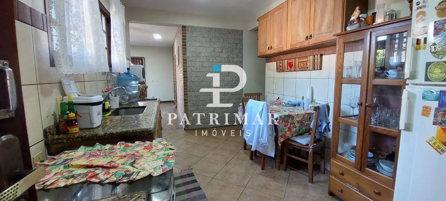 Foto 7 de Casa com 2 quartos à venda, 300m2 em Marica - RJ