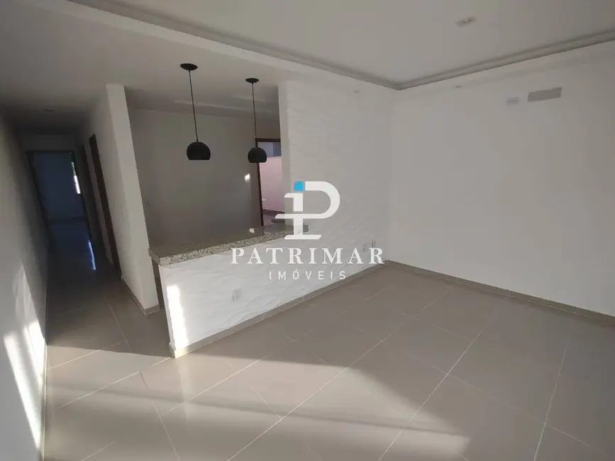 Foto 4 de Casa com 2 quartos à venda, 67m2 em Marica - RJ