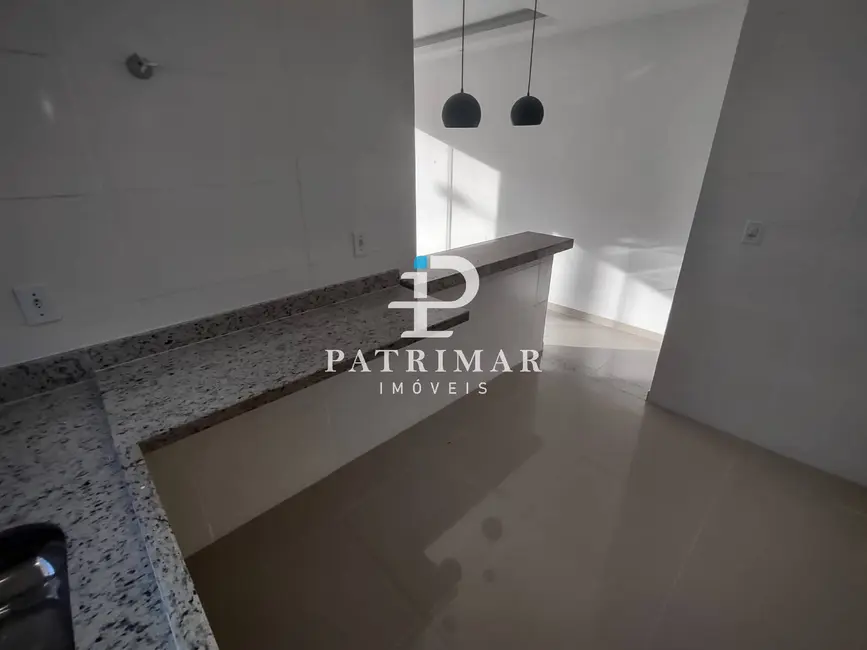 Foto 9 de Casa com 2 quartos à venda, 67m2 em Marica - RJ