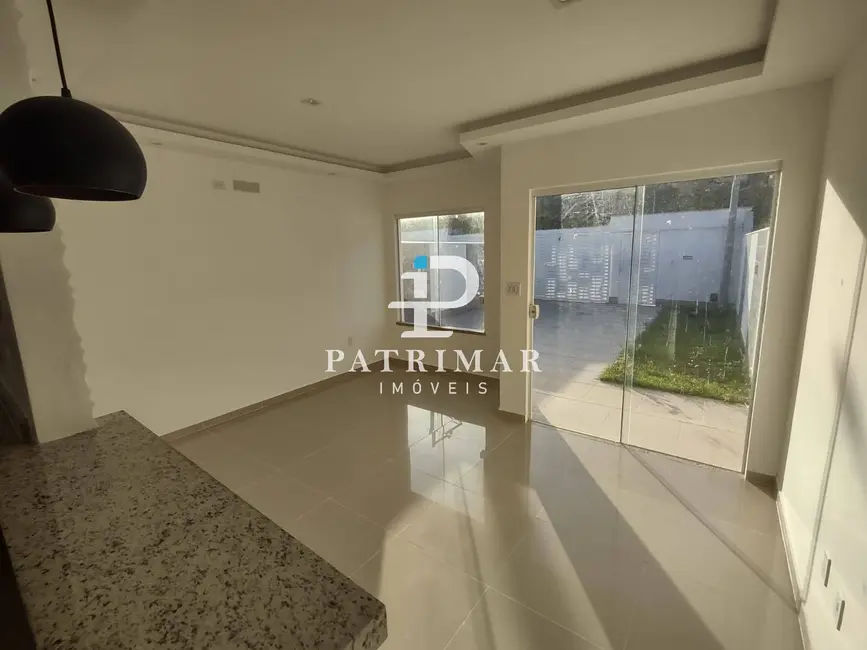 Foto 7 de Casa com 2 quartos à venda, 67m2 em Marica - RJ