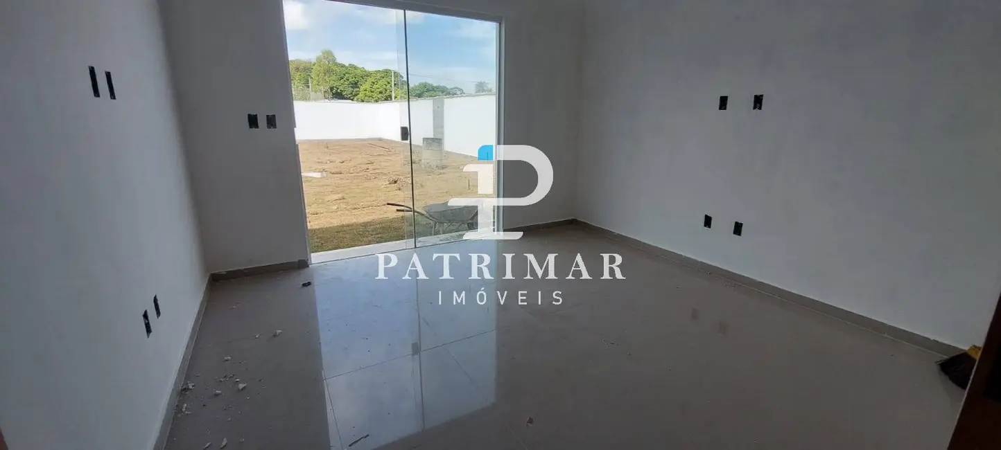 Foto 5 de Casa com 3 quartos à venda, 480m2 em Marica - RJ