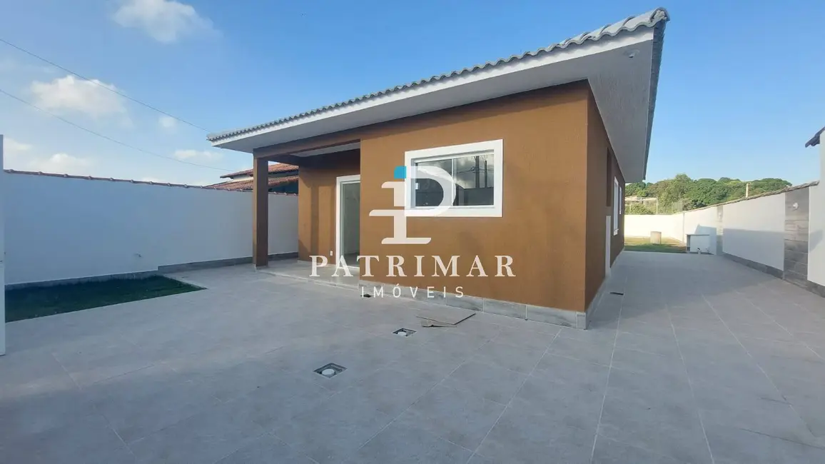 Foto 2 de Casa com 3 quartos à venda, 480m2 em Marica - RJ