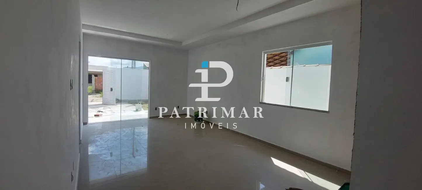 Foto 4 de Casa com 3 quartos à venda, 480m2 em Marica - RJ