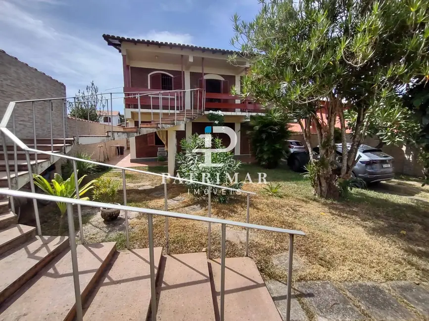 Foto 3 de Casa com 4 quartos à venda, 322m2 em Marica - RJ