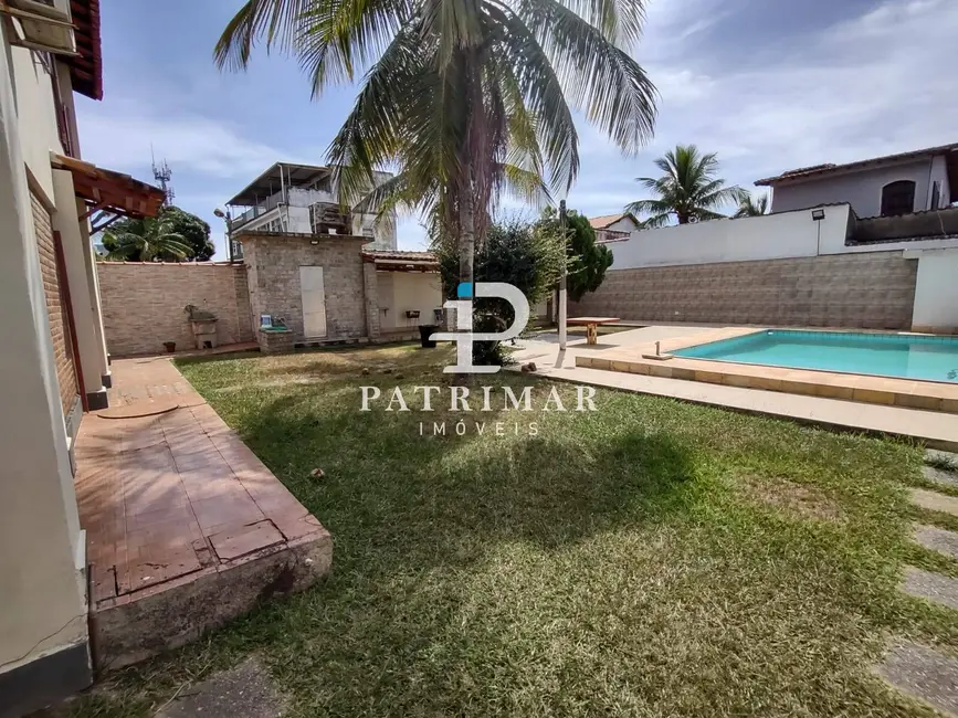 Foto 6 de Casa com 4 quartos à venda, 322m2 em Marica - RJ
