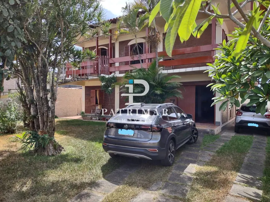Foto 2 de Casa com 4 quartos à venda, 322m2 em Marica - RJ