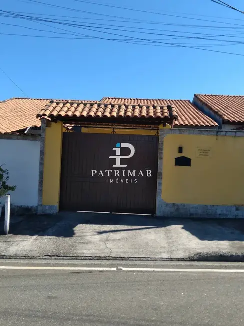 Foto 2 de Casa com 2 quartos à venda, 165m2 em Marica - RJ