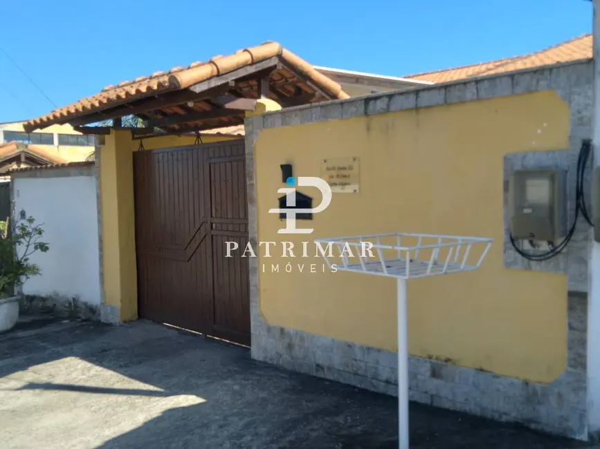 Foto 3 de Casa com 2 quartos à venda, 165m2 em Marica - RJ