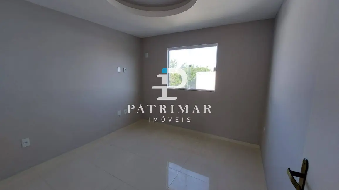 Foto 7 de Casa com 4 quartos à venda, 182m2 em Marica - RJ