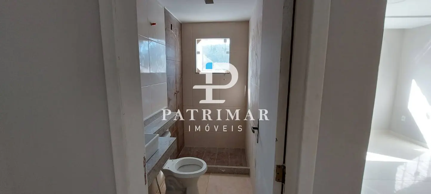 Foto 9 de Casa com 4 quartos à venda, 182m2 em Marica - RJ