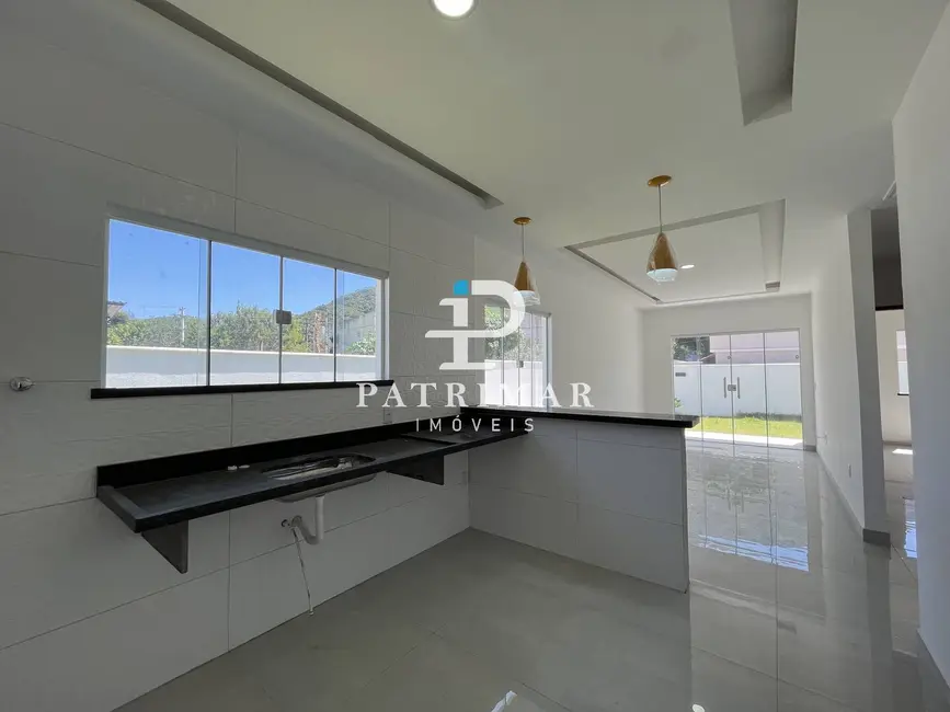 Foto 5 de Casa com 3 quartos à venda, 348m2 em Marica - RJ