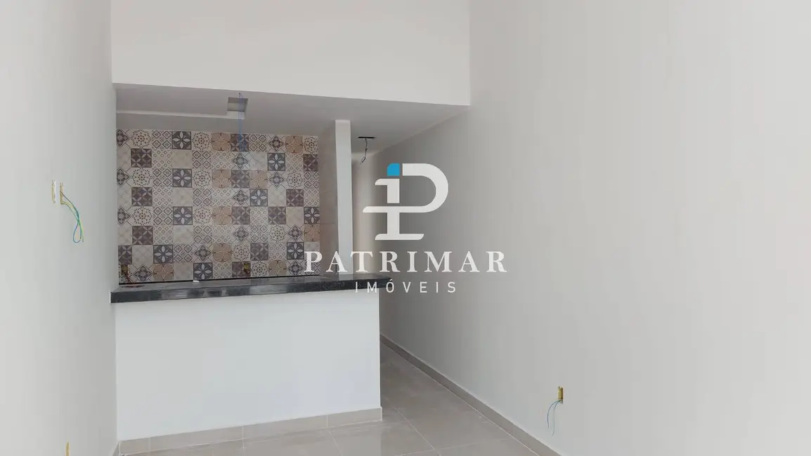 Foto 6 de Casa com 2 quartos à venda, 131m2 em Marica - RJ