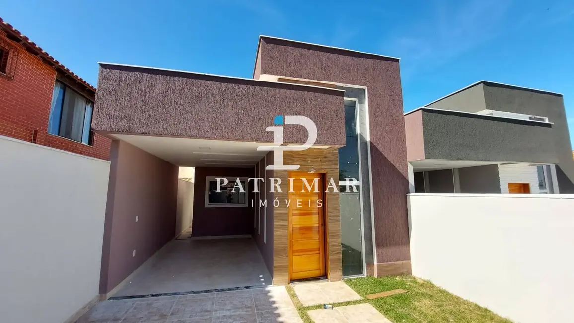 Foto 1 de Casa com 2 quartos à venda, 131m2 em Marica - RJ