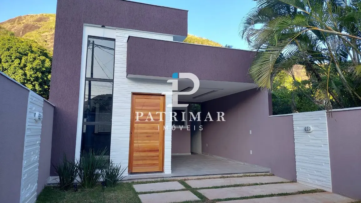 Foto 2 de Casa com 2 quartos à venda, 126m2 em Marica - RJ