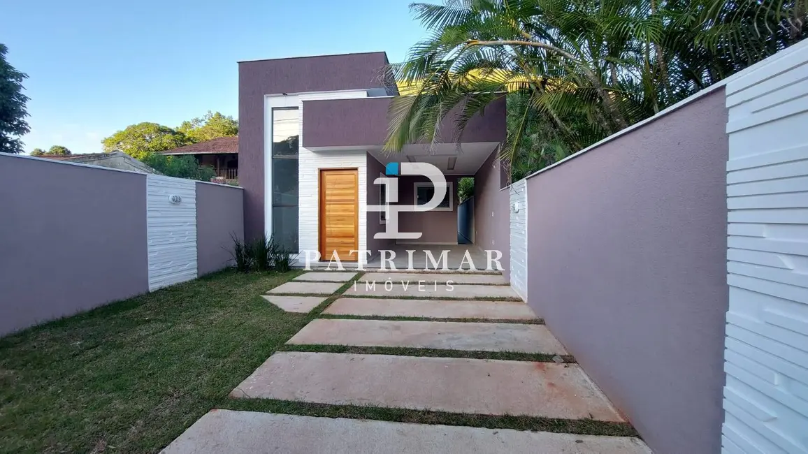 Foto 4 de Casa com 2 quartos à venda, 126m2 em Marica - RJ