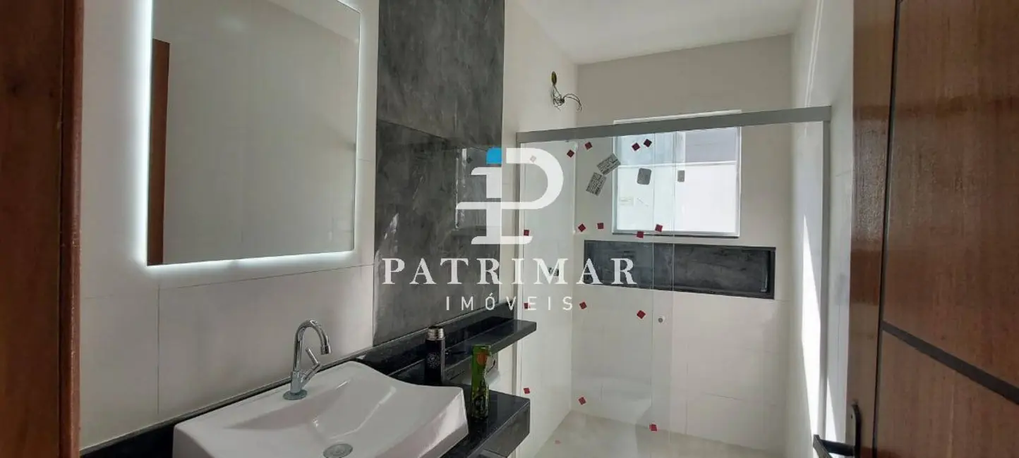 Foto 9 de Casa com 3 quartos à venda, 380m2 em Marica - RJ