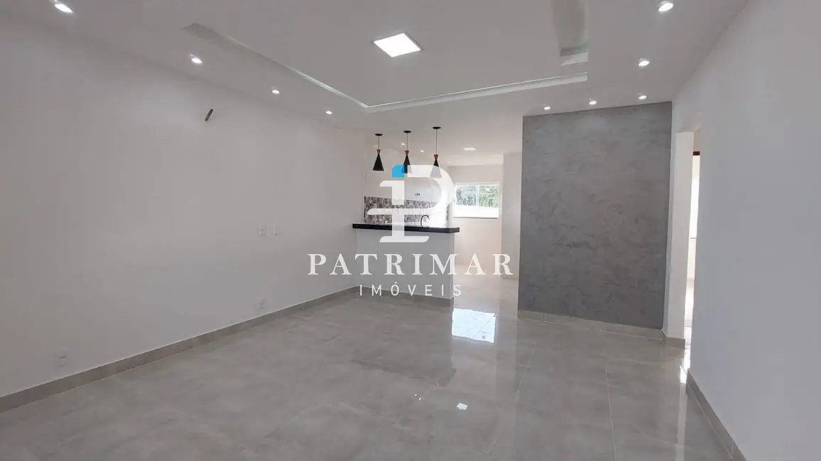 Foto 6 de Casa com 3 quartos à venda, 380m2 em Marica - RJ