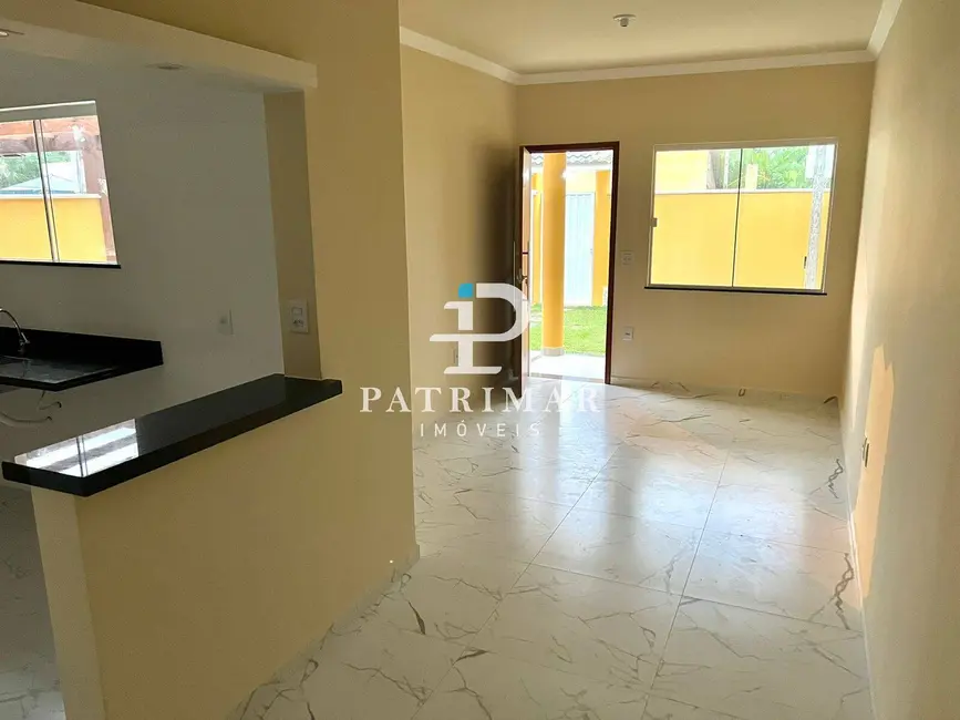 Foto 8 de Casa com 2 quartos à venda, 150m2 em Marica - RJ