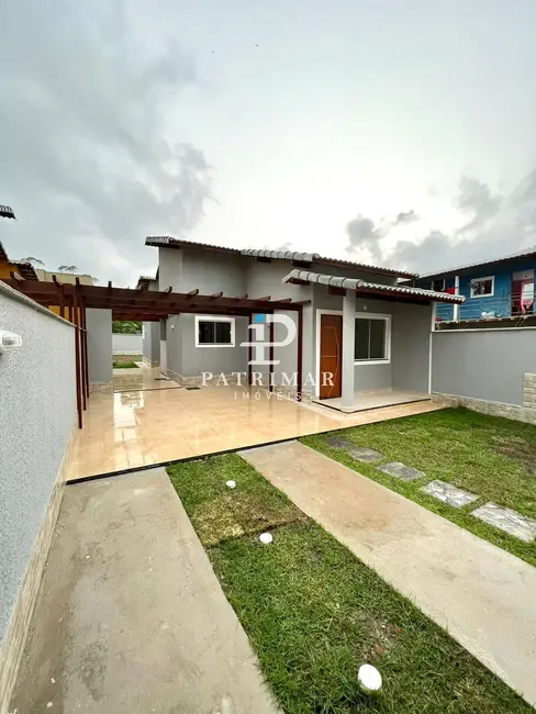 Foto 4 de Casa com 2 quartos à venda, 150m2 em Marica - RJ