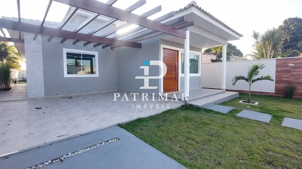 Foto 2 de Casa com 3 quartos à venda, 345m2 em Marica - RJ