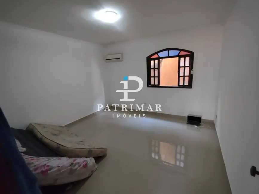 Casa com 4 quartos à venda, 380m2 em Marica - RJ - imagem 9 Foto 9 de Casa com 4 quartos à venda, 380m2 em Marica - RJ