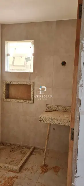 Foto 8 de Casa com 2 quartos à venda, 79m2 em Marica - RJ