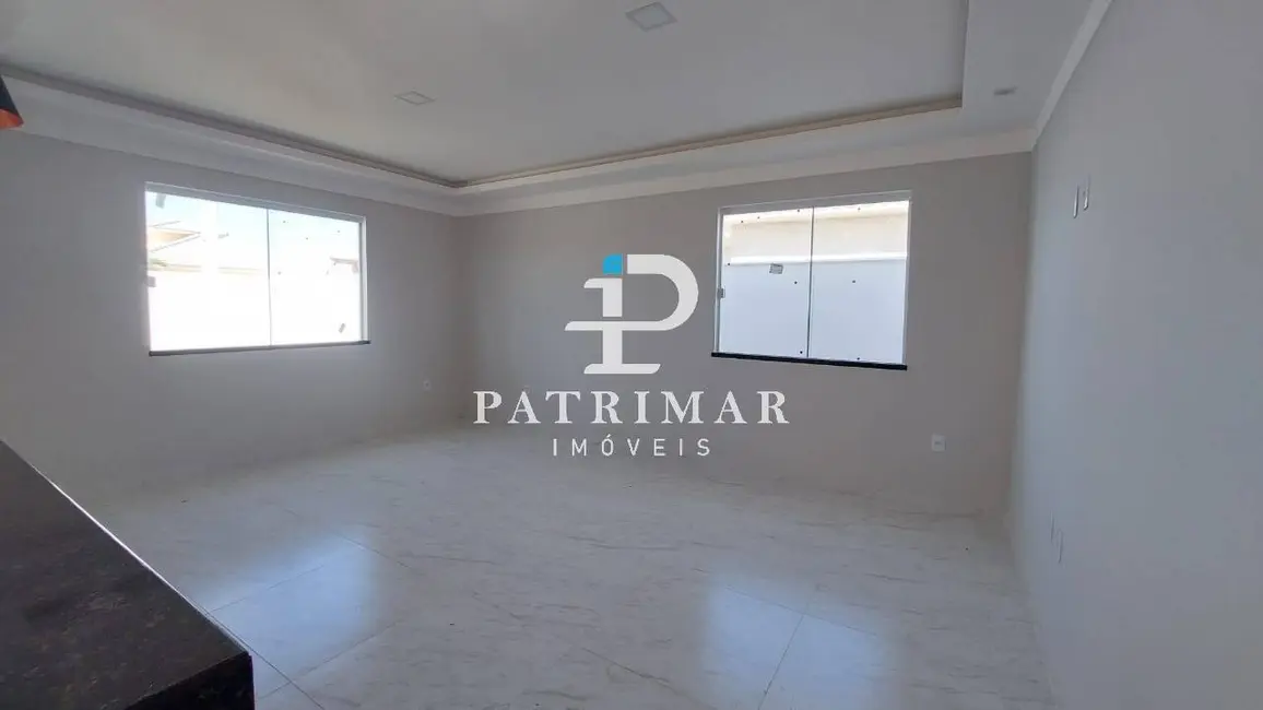 Foto 8 de Casa com 3 quartos à venda, 347m2 em Marica - RJ