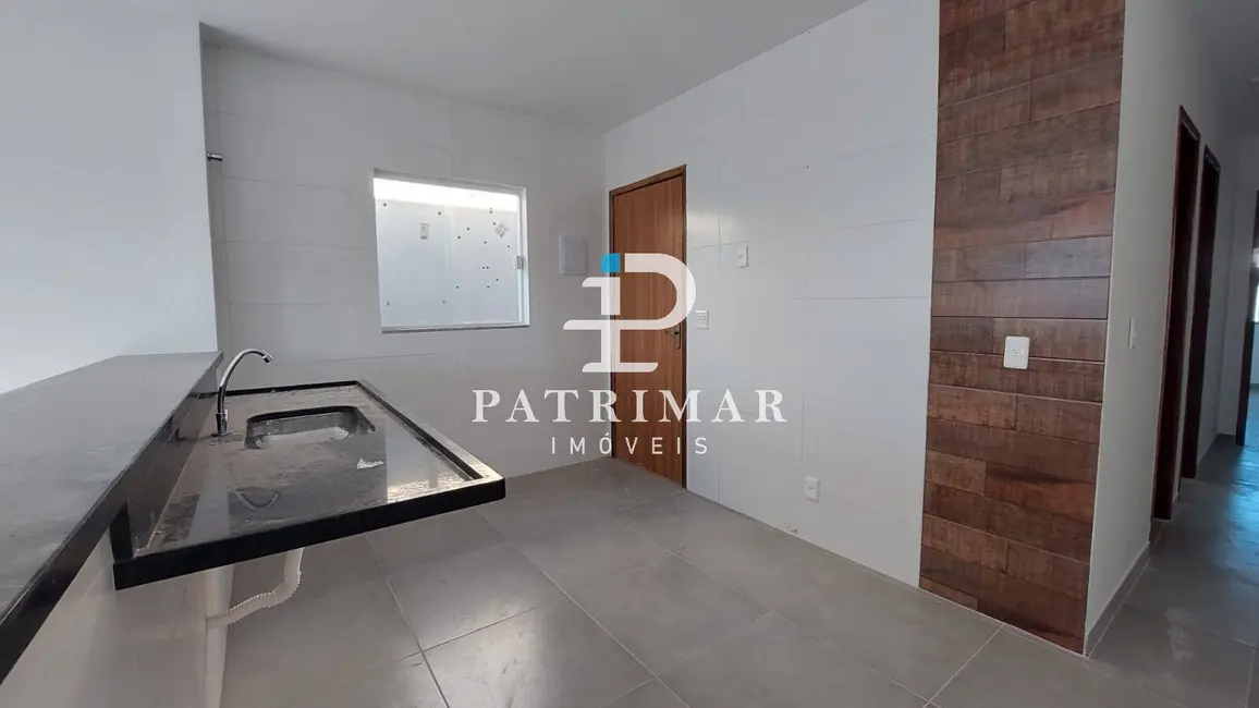 Foto 3 de Casa com 2 quartos à venda, 187m2 em Marica - RJ