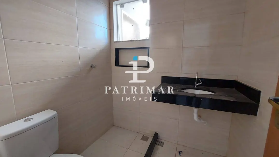 Foto 6 de Casa com 2 quartos à venda, 187m2 em Marica - RJ