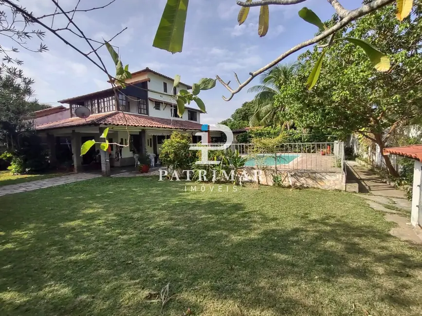 Foto 3 de Casa com 4 quartos à venda, 505m2 em Jardim Atlântico Central (Itaipuaçu), Marica - RJ