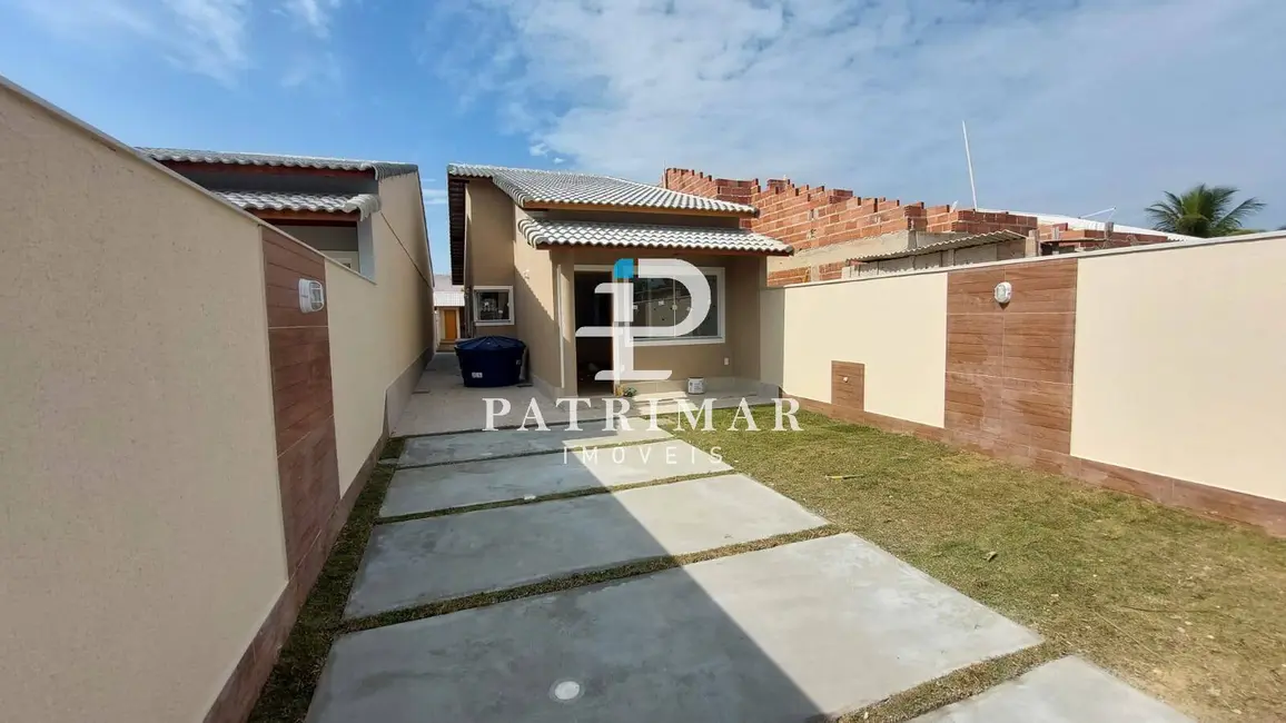 Foto 2 de Casa com 2 quartos à venda, 155m2 em Marica - RJ