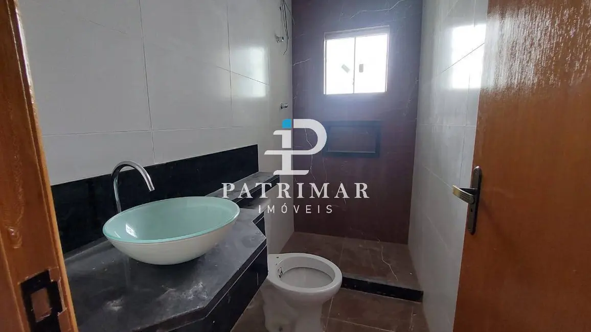 Foto 9 de Casa com 2 quartos à venda, 120m2 em Jardim Atlântico Central (Itaipuaçu), Marica - RJ