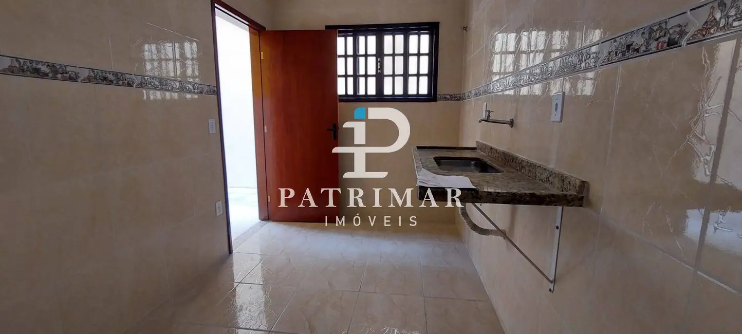 Foto 8 de Casa com 2 quartos à venda, 173m2 em Jardim Atlântico Central (Itaipuaçu), Marica - RJ