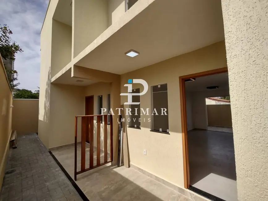 Foto 1 de Casa com 4 quartos à venda, 15m2 em Jardim Atlântico Central (Itaipuaçu), Marica - RJ