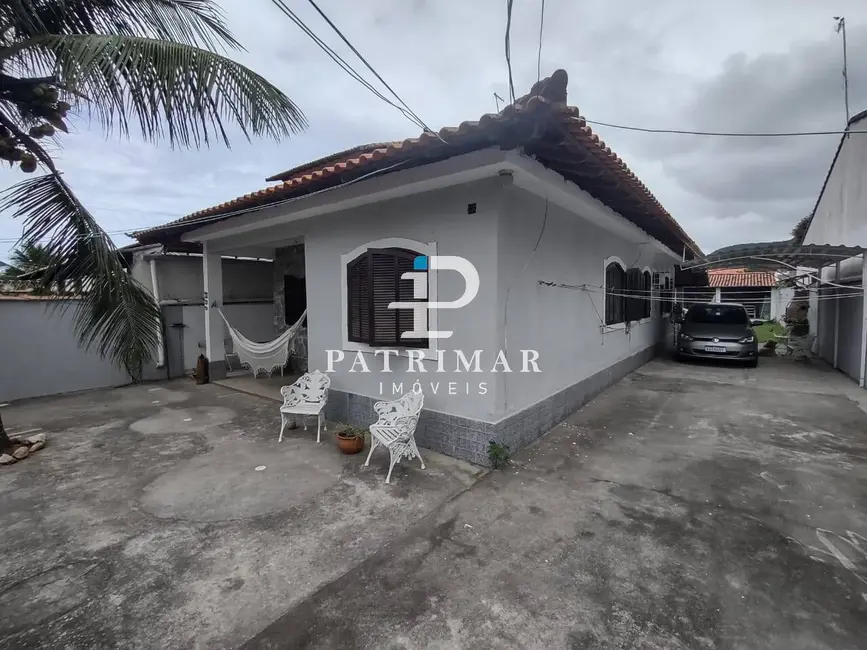 Foto 3 de Casa com 3 quartos à venda, 360m2 em Jardim Atlântico Oeste (Itaipuaçu), Marica - RJ