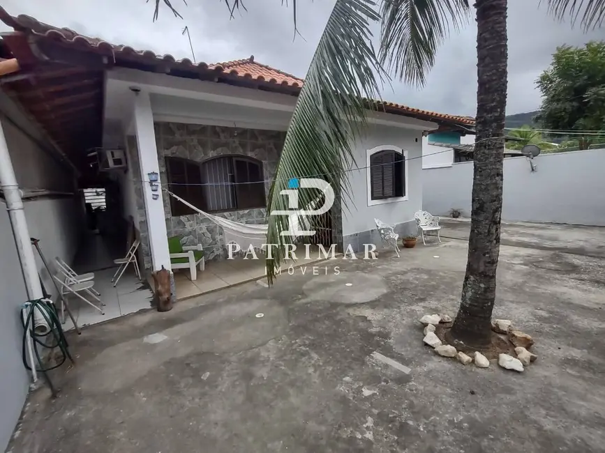 Foto 2 de Casa com 3 quartos à venda, 360m2 em Jardim Atlântico Oeste (Itaipuaçu), Marica - RJ